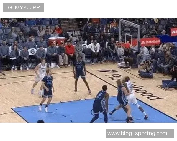 迪亚巴特生涯最佳表现狂揽18个篮板和12分助球队赢得胜利